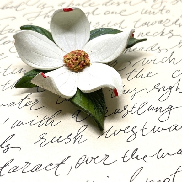 Artisan Made Leather Vintage Dogwood Brooch - Picture 6 of 6